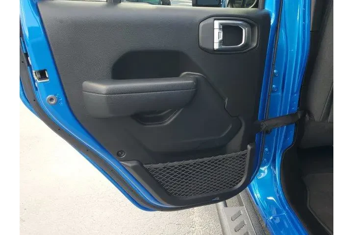 $38776 : Jeep Wrangler 2024 4x4 Sport image 10