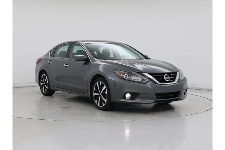 $17998 : Nissan Altima 2018 2.5 SR 4d image 1