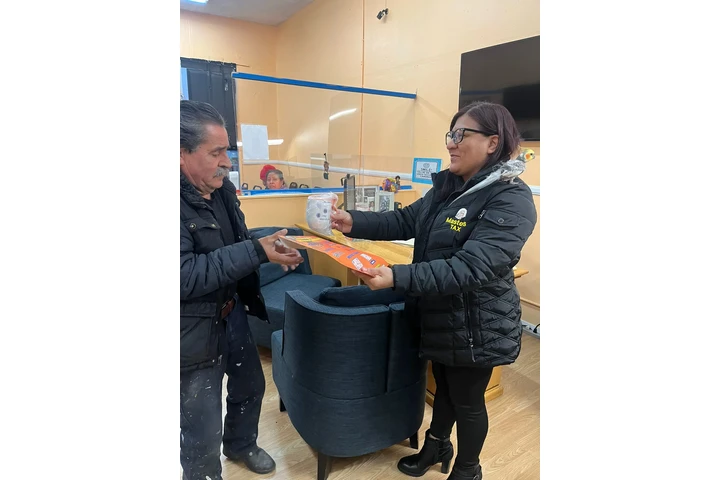 TAXES CON EMPLEO GARANTIZADO! image 1