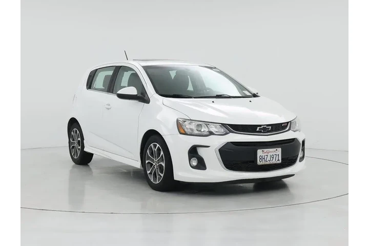 $10998 : Chevrolet Sonic 2017 LT Auto image 1