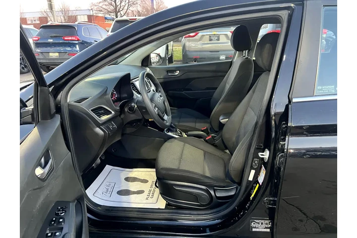 $10980 : 2019 Accent SEL Sedan Auto image 9