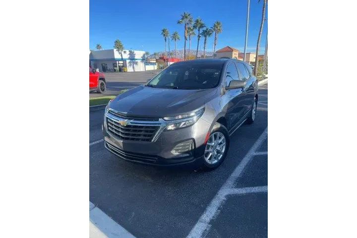 $18639 : Chevrolet Equinox 2022 LS 4d image 2