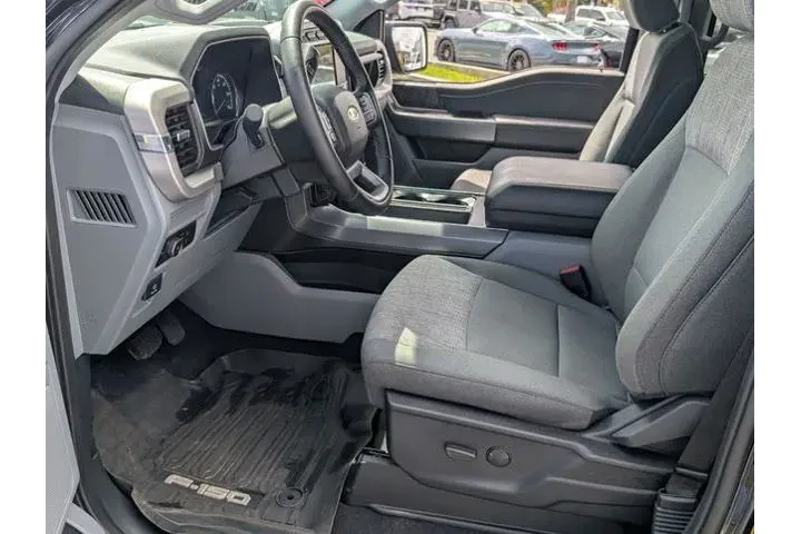 $39997 : Ford F-150 2023 4x4 XL 4dr S image 8