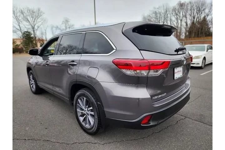 $24888 : Toyota Highlander 2017 AWD X image 5