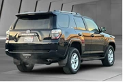 $37500 : Toyota 4Runner 2023 4x4 SR5 thumbnail