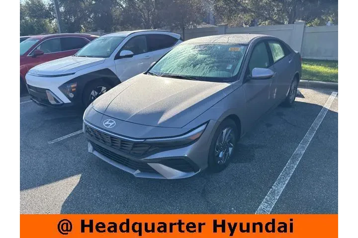 $19852 : Hyundai ELANTRA 2024 SEL 4dr image 3
