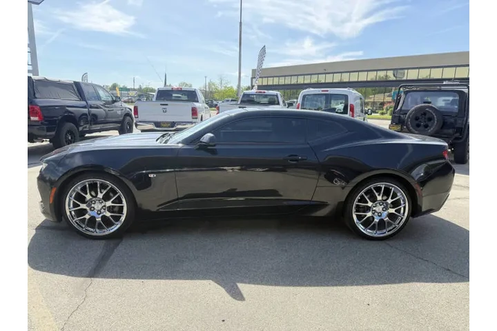 $13950 : 2016 Camaro LT image 4