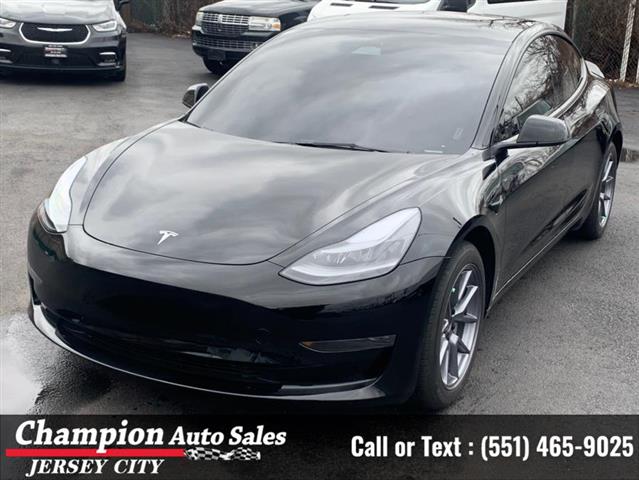 Used 2023 Model 3 RWD for sal image 3