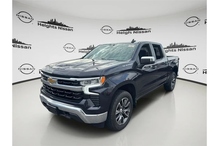 $33990 : Chevrolet Silverado 1500 202 image 1
