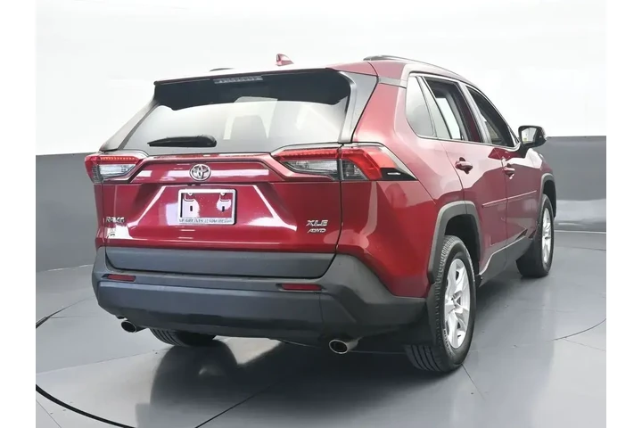 $21991 : Toyota RAV4 2020 AWD XLE 4dr image 5