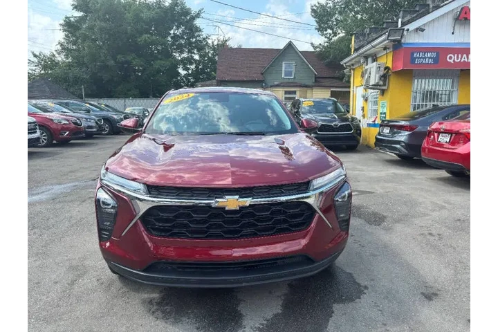 $25995 : 2024 Trax LS image 3