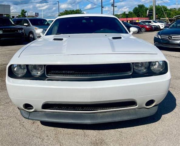 $8900 : 2014 Challenger SXT image 10