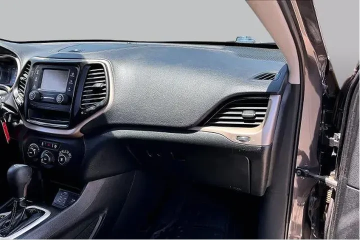 $14943 : Jeep Cherokee 2018 Tech Conn image 3