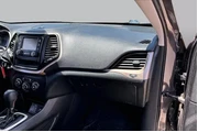 $14943 : Jeep Cherokee 2018 Tech Conn thumbnail