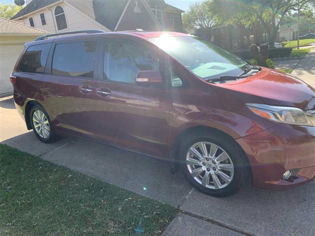 $16500 : 2017 Toyota Sienna Limited image 1