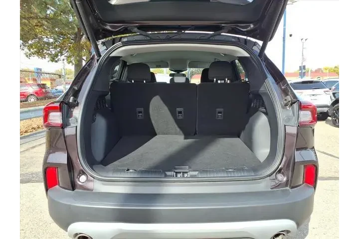 $22580 : Ford Escape 2023 AWD Active image 10