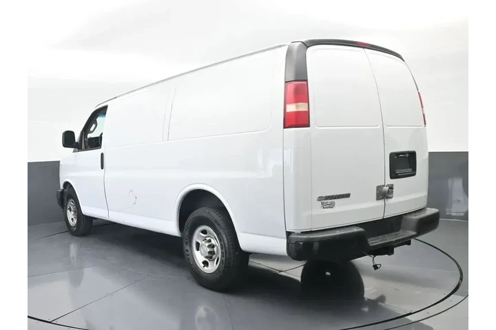 $10991 : Chevrolet Express 2018 2500 image 4