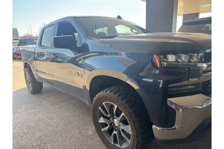 $27101 : Chevrolet Silverado 1500 202 image 6