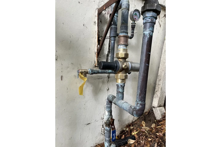 Emergency plumbing image 1