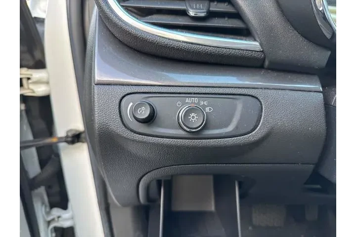 $8500 : Buick Encore 2017 Preferred image 7