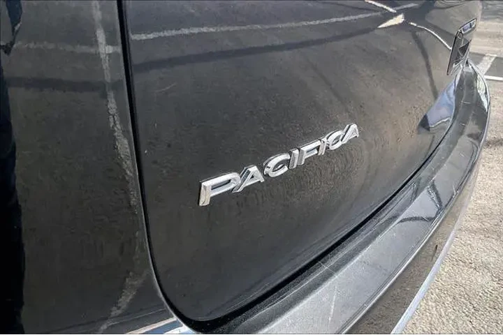 $23892 : Chrysler Pacifica 2023 Touri image 10