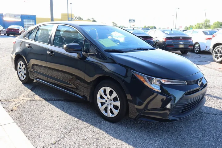 $20787 : 2024 Corolla LE CVT image 3
