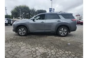 $33498 : Nissan Pathfinder 2024 SL 4d thumbnail