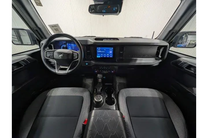 $39832 : Ford Bronco 2023 4x4 Black D image 3