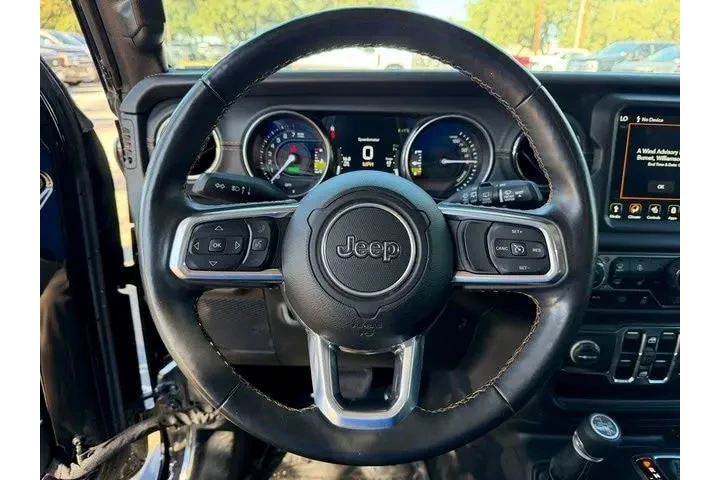 $30299 : Jeep Wrangler Unlimited 2021 image 10