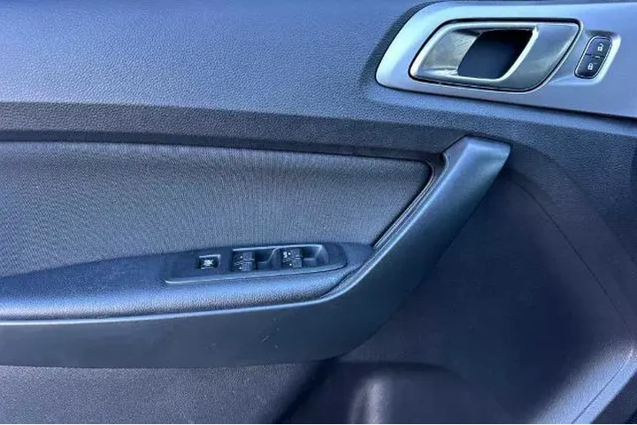 $29075 : Ford Ranger 2021 4x4 XLT 4dr image 10