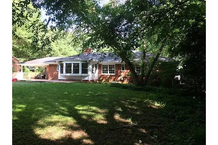 $1750 : House For Rent!! image 4