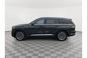 $39848 : Lincoln Aviator 2023 AWD Res thumbnail