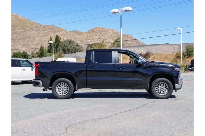 $31993 : Chevrolet Silverado 1500 Lim image 3