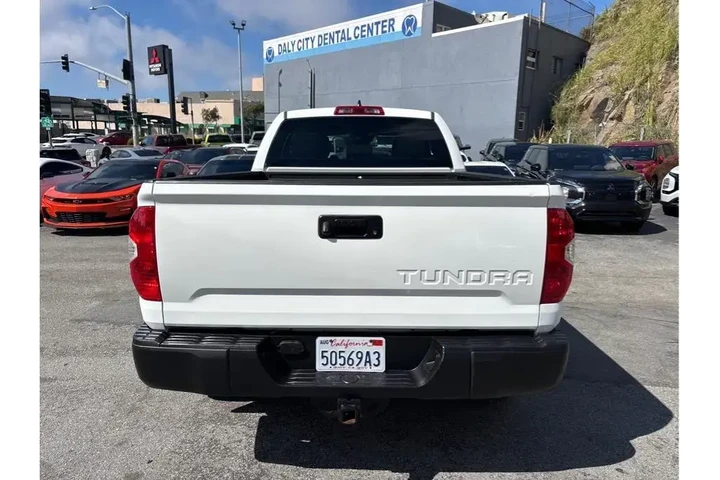 $39902 : Toyota Tundra 2020 4x4 SR5 4 image 5