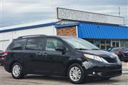 $12490 : 2012 Sienna XLE 8-Passenger thumbnail