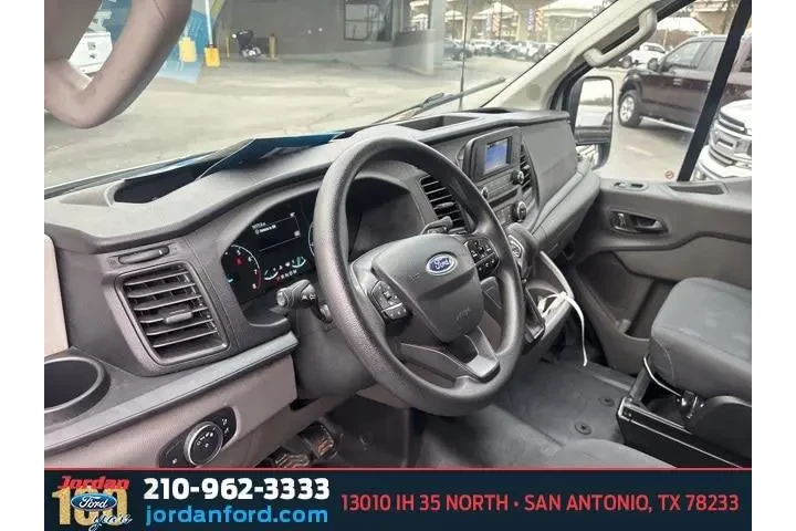 $32885 : Ford Transit 2024 250 3dr SW image 10