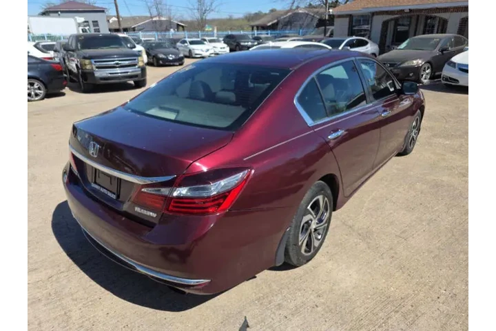 $9900 : 2016 Accord LX image 5