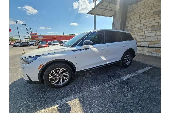 $32895 : Lincoln Corsair 2024 Premier image 1