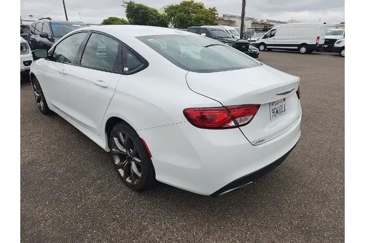 $15291 : Chrysler 200 2016 S 4dr Seda image 10