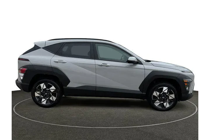 $26175 : Hyundai KONA 2025 AWD SEL 4d image 6