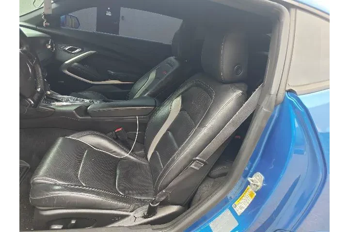 $25990 : Chevrolet Camaro 2017 SS 2dr image 8