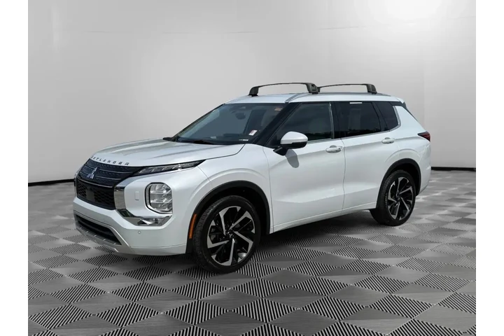 $29995 : 2024 MITSUBISHI OUTLANDER image 1