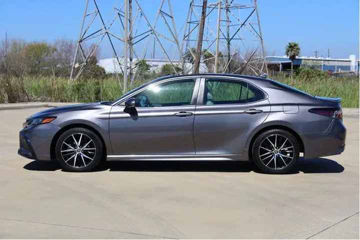 $24255 : Toyota Camry 2023 SE 4dr Sed image 5