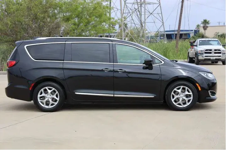 $16545 : Chrysler Pacifica 2019 Touri image 4