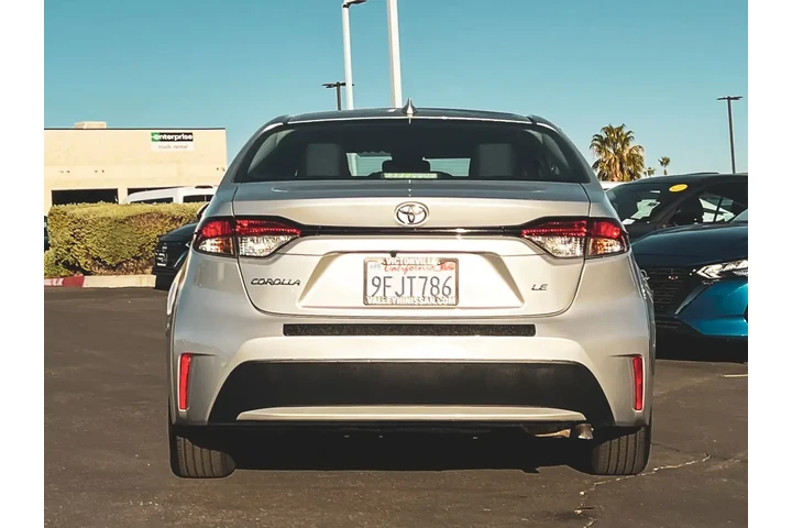 $17936 : Toyota Corolla 2021 LE 4dr S image 4