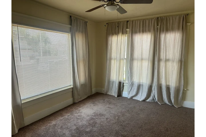 $900 : Welcome to this cozy Downey ! image 10