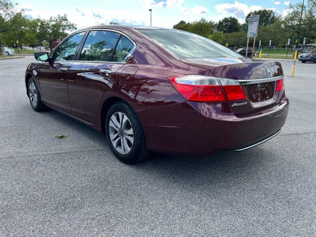 $9500 : 2013 Accord LX image 6