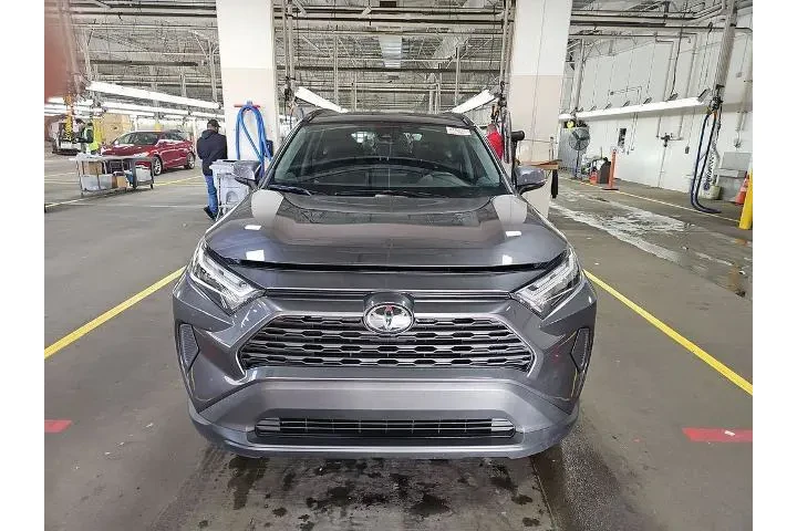 $28999 : Toyota RAV4 2025 XLE 4dr SUV image 2
