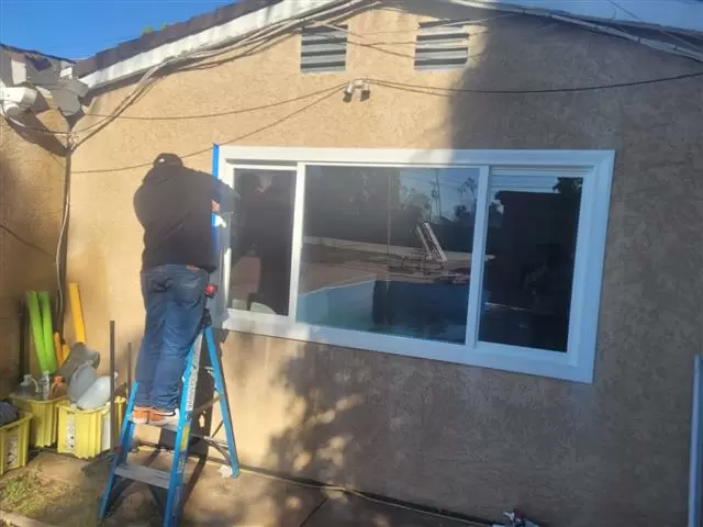 Instalación de ventanas y show image 1