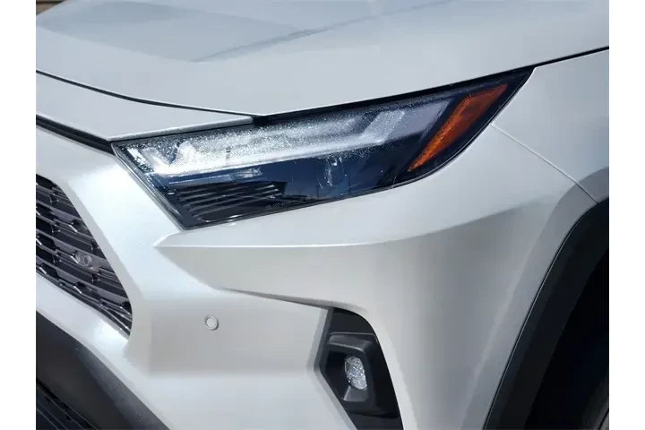 $39985 : Toyota RAV4 Hybrid 2025 AWD image 9
